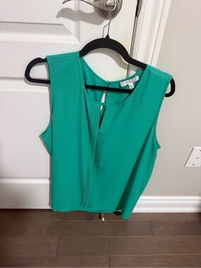 Chaus Teal Sleeveless top